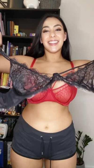 DO YOU LIKE IT ? ( her Free album In Comments )