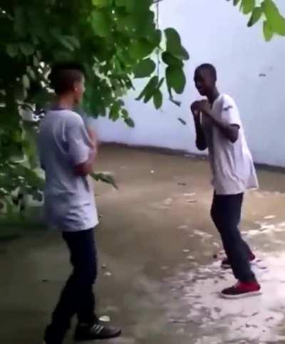 tombo antigravitacional