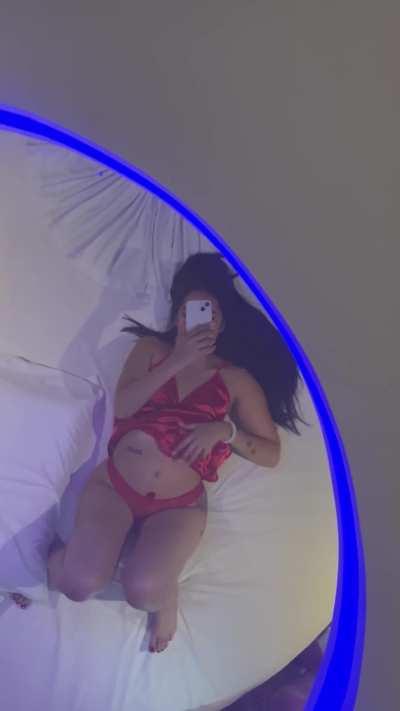 Get down on your knees, pull my thong aside and eat me!