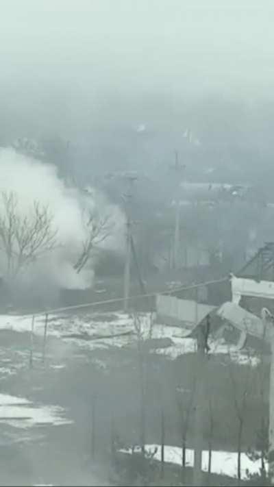 BMP-2 30MM auto cannon destroys house occupied by Russians (Bakhmut, date unknown)