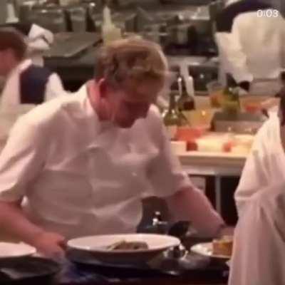 Xqc talking with his Imposter Teammate after they lost