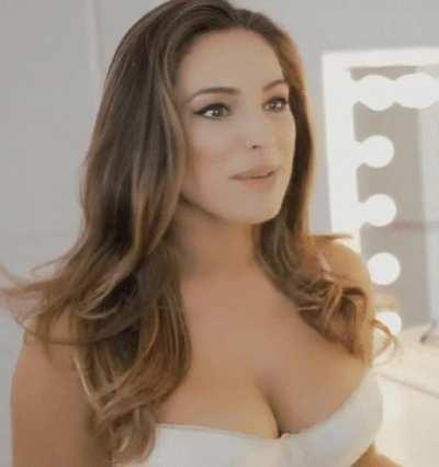 Kelly Brook
