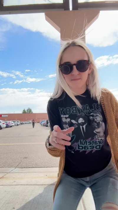 Saw this cute guy while out shopping, was hoping he’d look up and spot me 