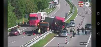 [Czech republic] Truck driver hit a maitanance vehicle. He was declared dead on scene.