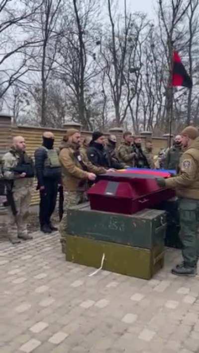 The funeral of an Azerbaijani volunteer in Ukraine. Anthem of Azerbaijan in Ukrainian.