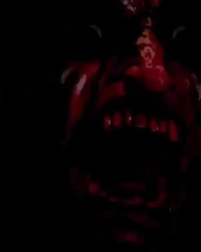 ƚԋҽ ԃҽʋιʅ ʂƚαɾƚҽԃ ɯԋιʂρҽɾιɳɠ αɳԃ ι ԋҽαɾԃ ԋιɱ