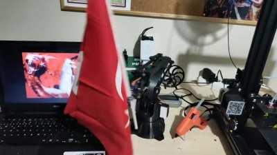 Yükselen Dolara İnat