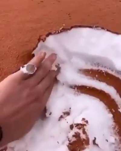 Пломбир, покрытый молочным шоколадом