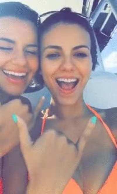 Do you start with Victoria Justice or finish in her?