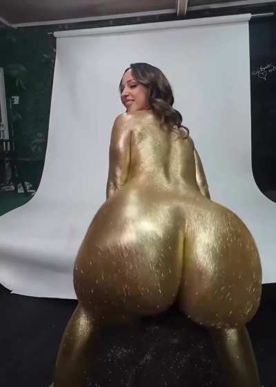 Jada & her huge ass