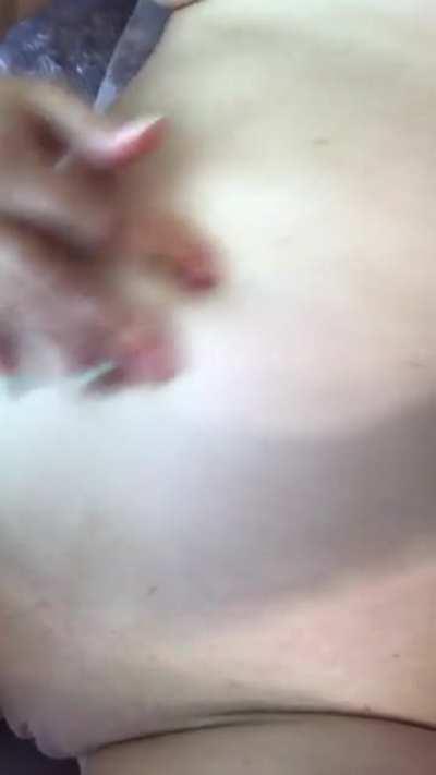Fingering my belly button