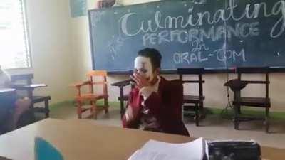 this guy cosplay and act like joker for school culminating performance (so damn good acting joker)