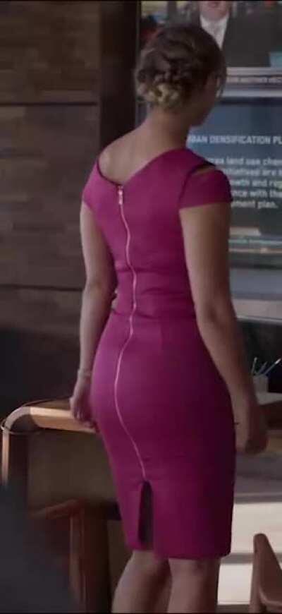 Imagine filling that ass every night!