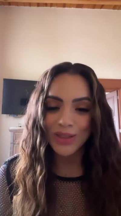 enseñando el culo 😘🍑