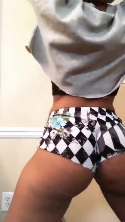 ʍɨŁώąµƙƹƹ6Łµƹ Is The Definition Of Slim Thick