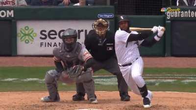 [Highlight] Elvis Andrus gets his 2,000th career hit with a single