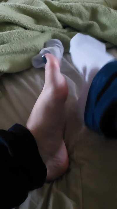 Socks removing