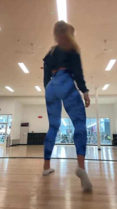 Gym splits