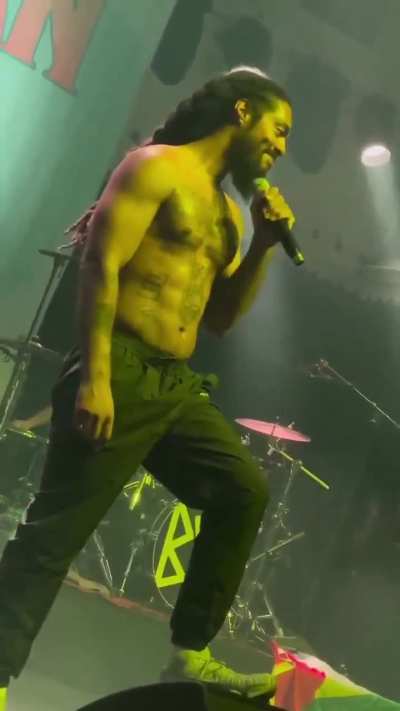 Bob Vylan dedicated a song to Charlie Kirk. Vylan: 