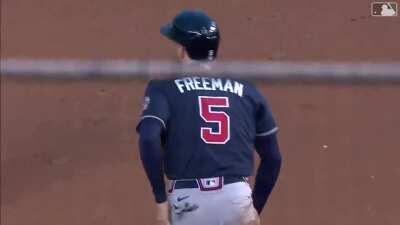 [Highlight] Anthony Rizzo chases down Frederick Freeman