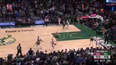 [Highlight] Jimmy Butler misses the potential go-ahead 3