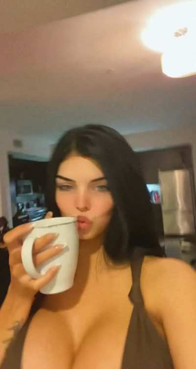 do you think we would have fun together?😉👅