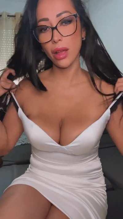 40 y/o, fuck yes or no? [F40]