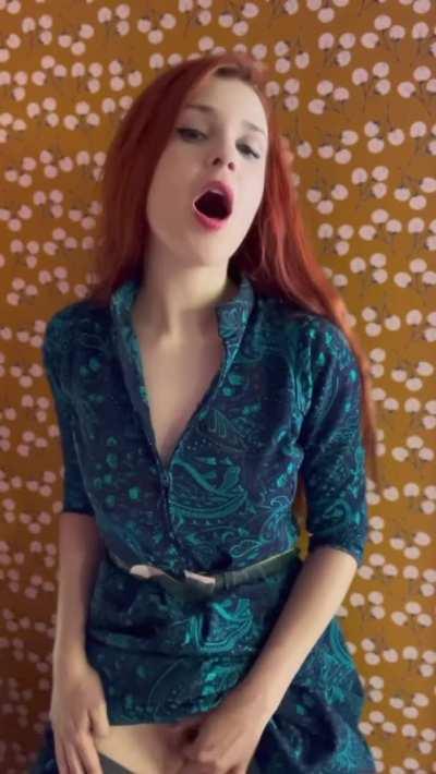 I never wear panties and I always have snacks to share. Moms are the best