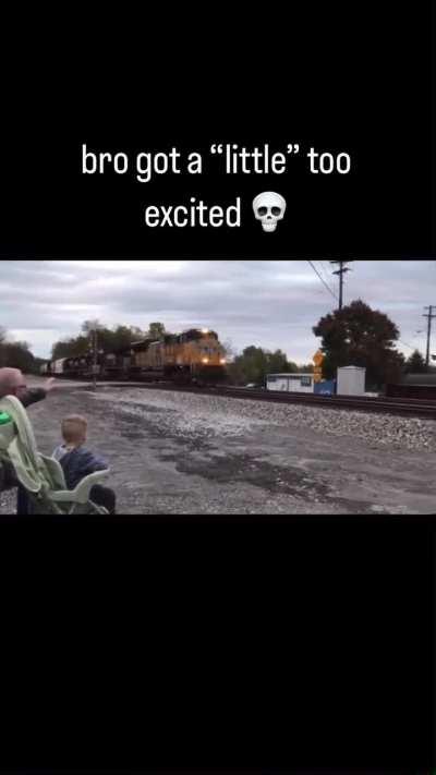 Every baby once they board a plane 🗣🗣🗣🗣