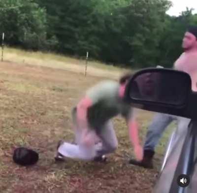 why he bang his head on the whip like that doe