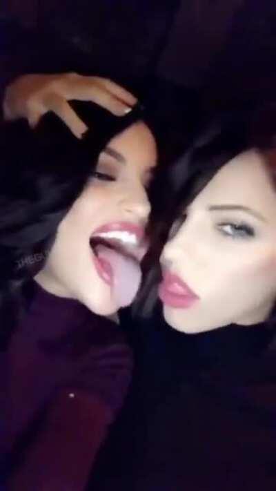 Crazy Tongue Play With Beautiful Babes