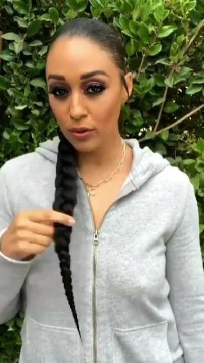 Tia Mowry perky ponytail 🔥