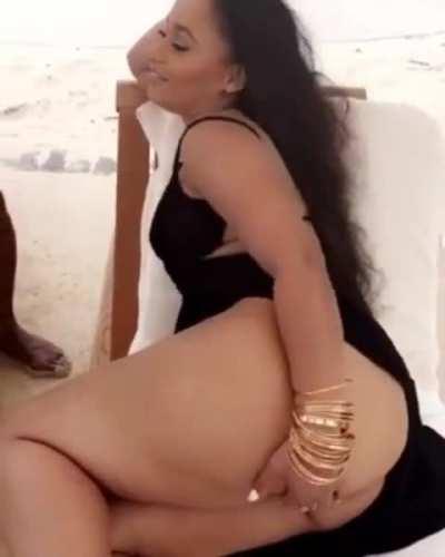 OG baddie, Tahiry...