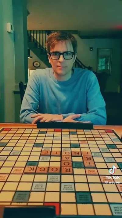 Wake up babe, new Weezertok just dropped 