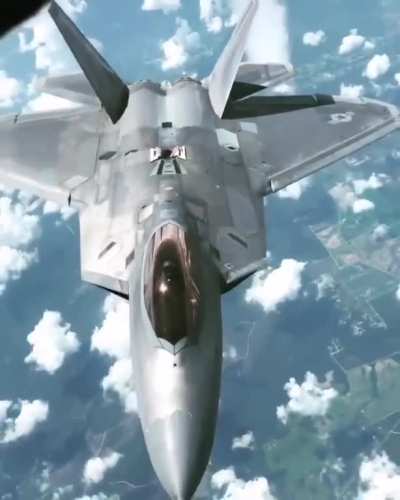 Lockheed Martin F-22 Air to Air refueling