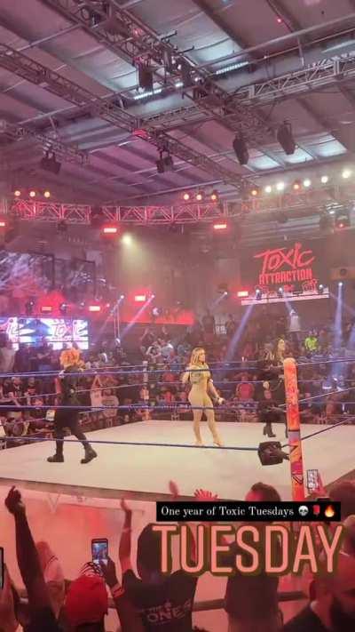 Mandy Rose, Gigi Dolin & Jacy Jayne (Toxic Attraction)
