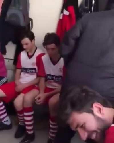 Direct images of Zlatan in the locker room