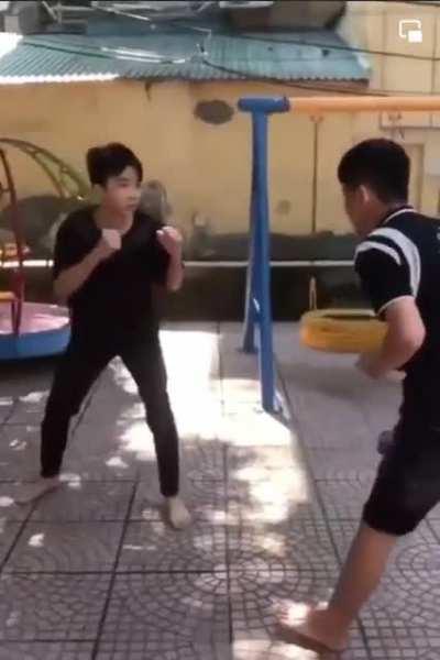 Ever seen two Vietnamese boys fight each other?