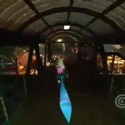 Ahri traveling to Zaun to get dirt on Seraphine.