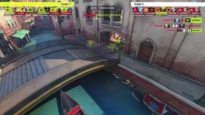 The Overwatch gods were watching over me on that one