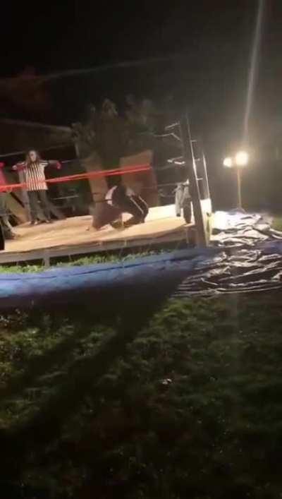 Do the stanky leg 😎👍