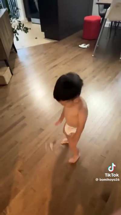  Nooo not the baby titan 😭