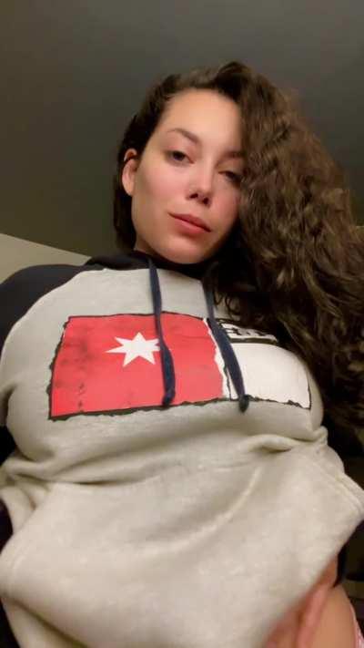 No bra here hehe