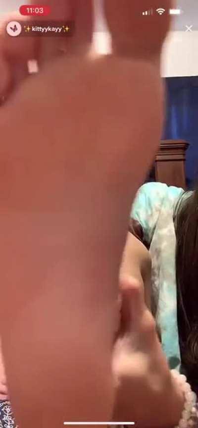 TikTokFeet - Video #7852