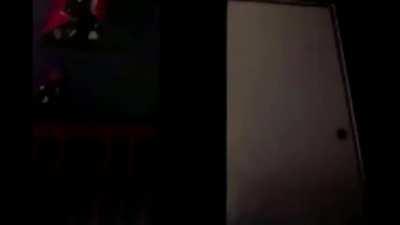 ete descobrindo agua na lua muito frio nao