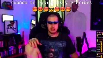 Escribes 😡😡😡😎😡😡😡