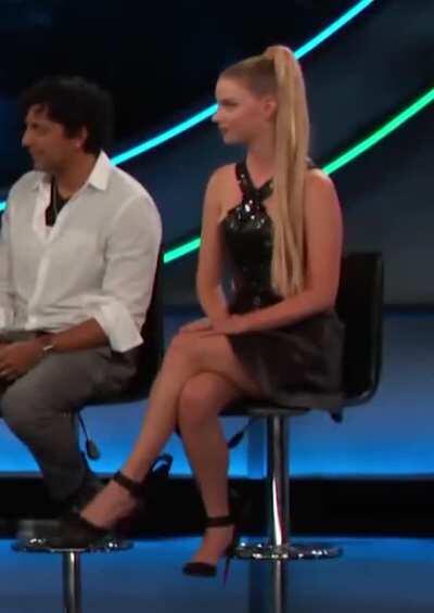 Anya Taylor-Joy crossed legs on Conan