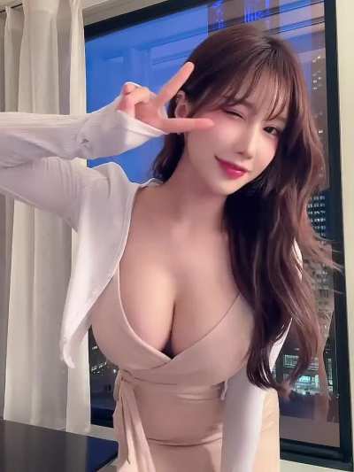 Perfect balance of cute and sexy