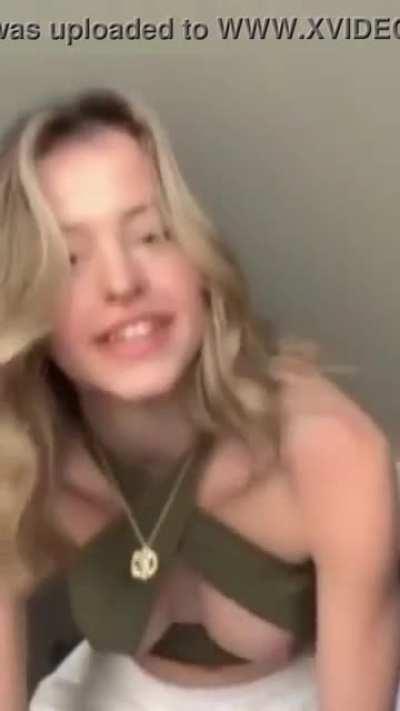 Nipple, video con varias repeticiones y acercamientos.