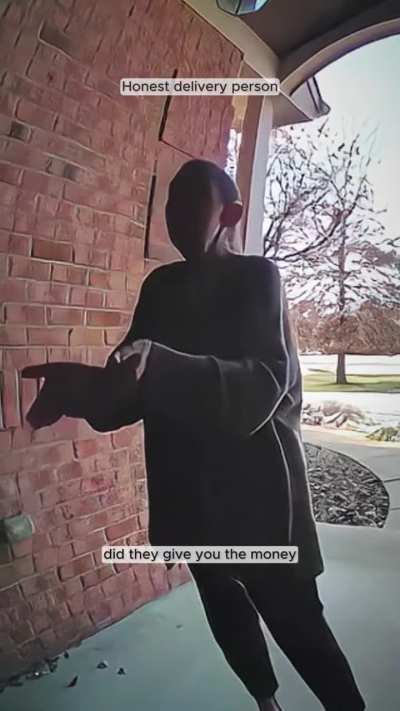 A delivery driver returned the next day to tell the customer she had been overcharged $130, only to find out that was the tip the customer had given her.